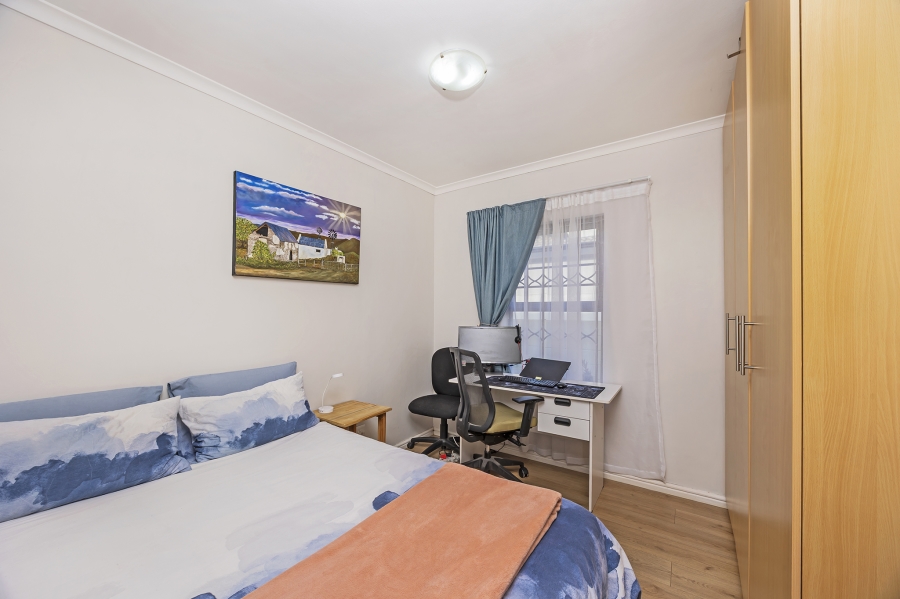 3 Bedroom Property for Sale in Jakarandas Western Cape